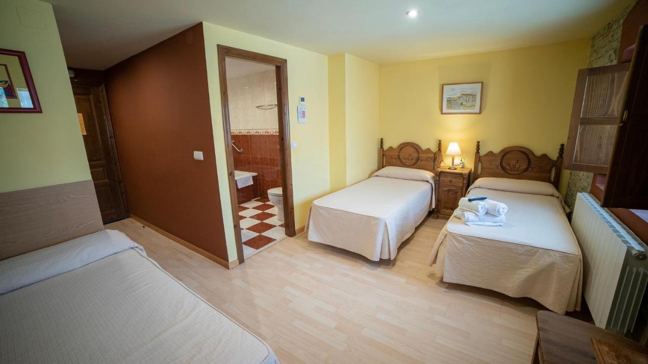 Hotel Rural Los Cerezos De Yanguas Kültér fotó