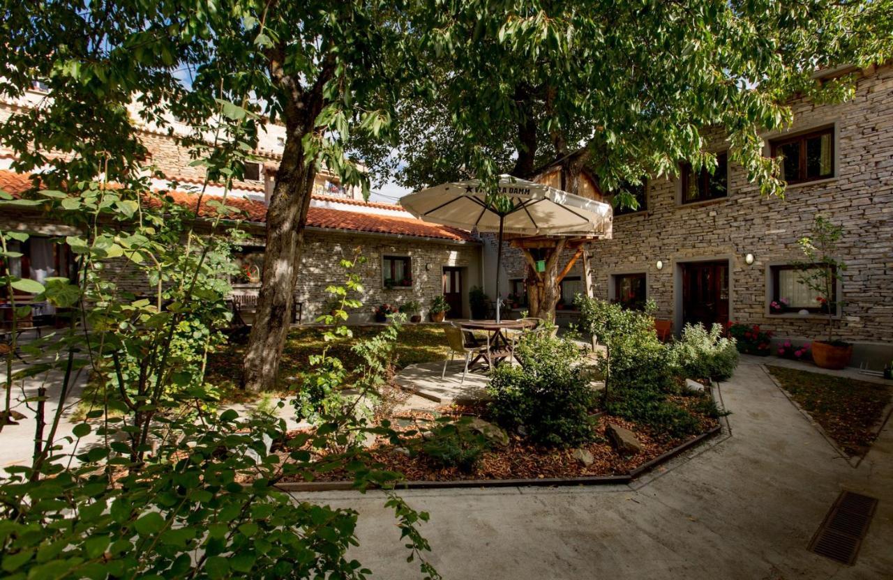 Hotel Rural Los Cerezos De Yanguas Kültér fotó