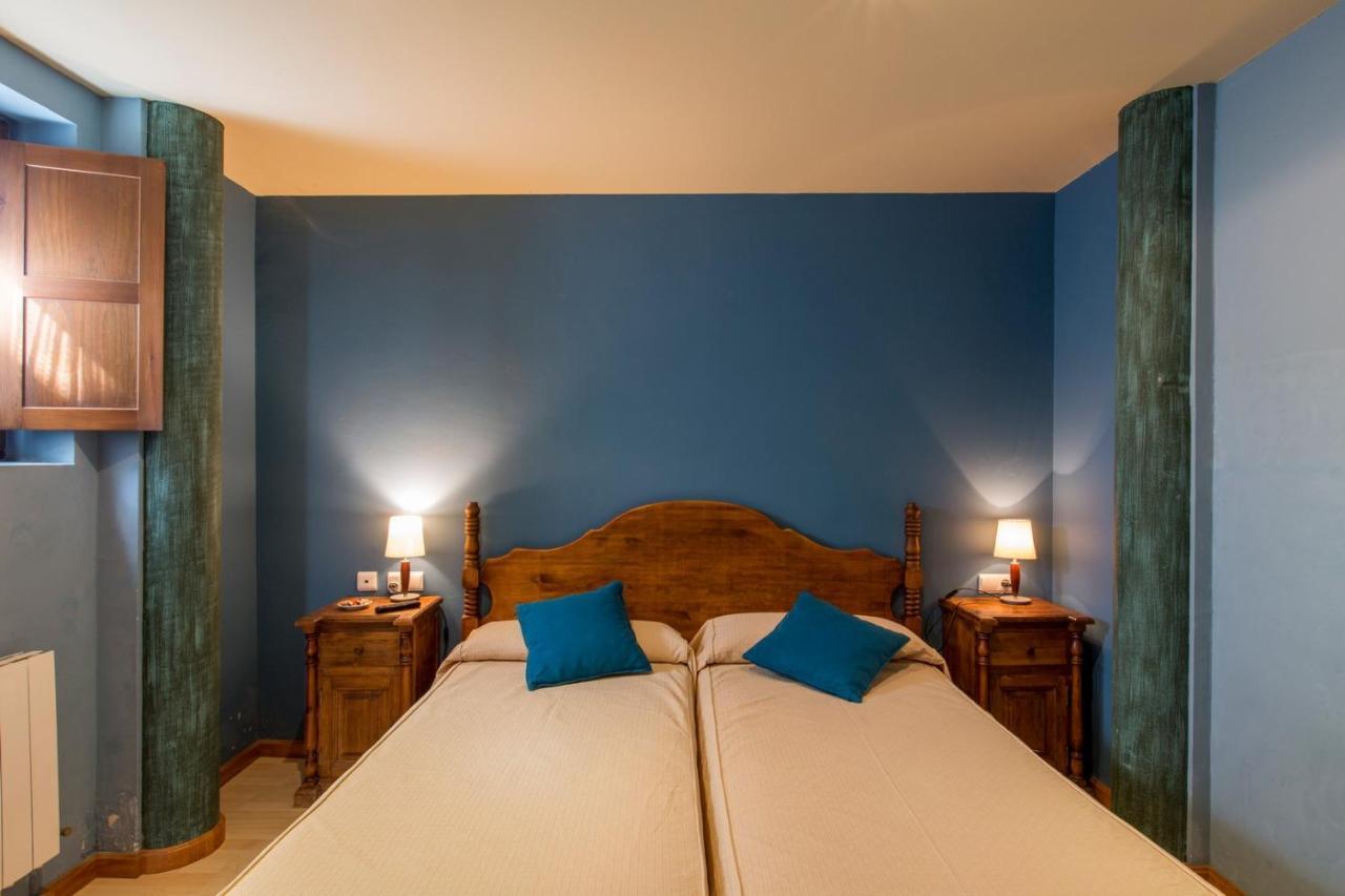 Hotel Rural Los Cerezos De Yanguas Kültér fotó
