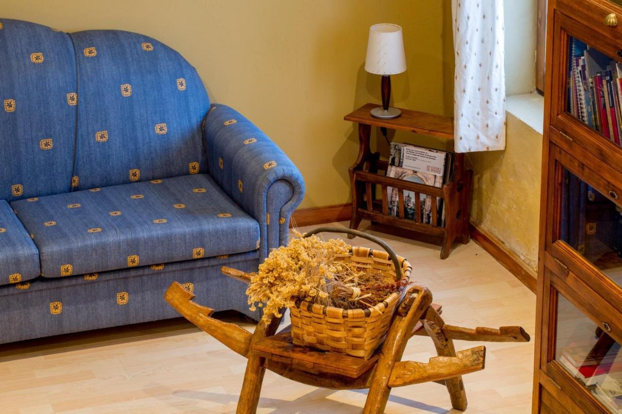Hotel Rural Los Cerezos De Yanguas Kültér fotó
