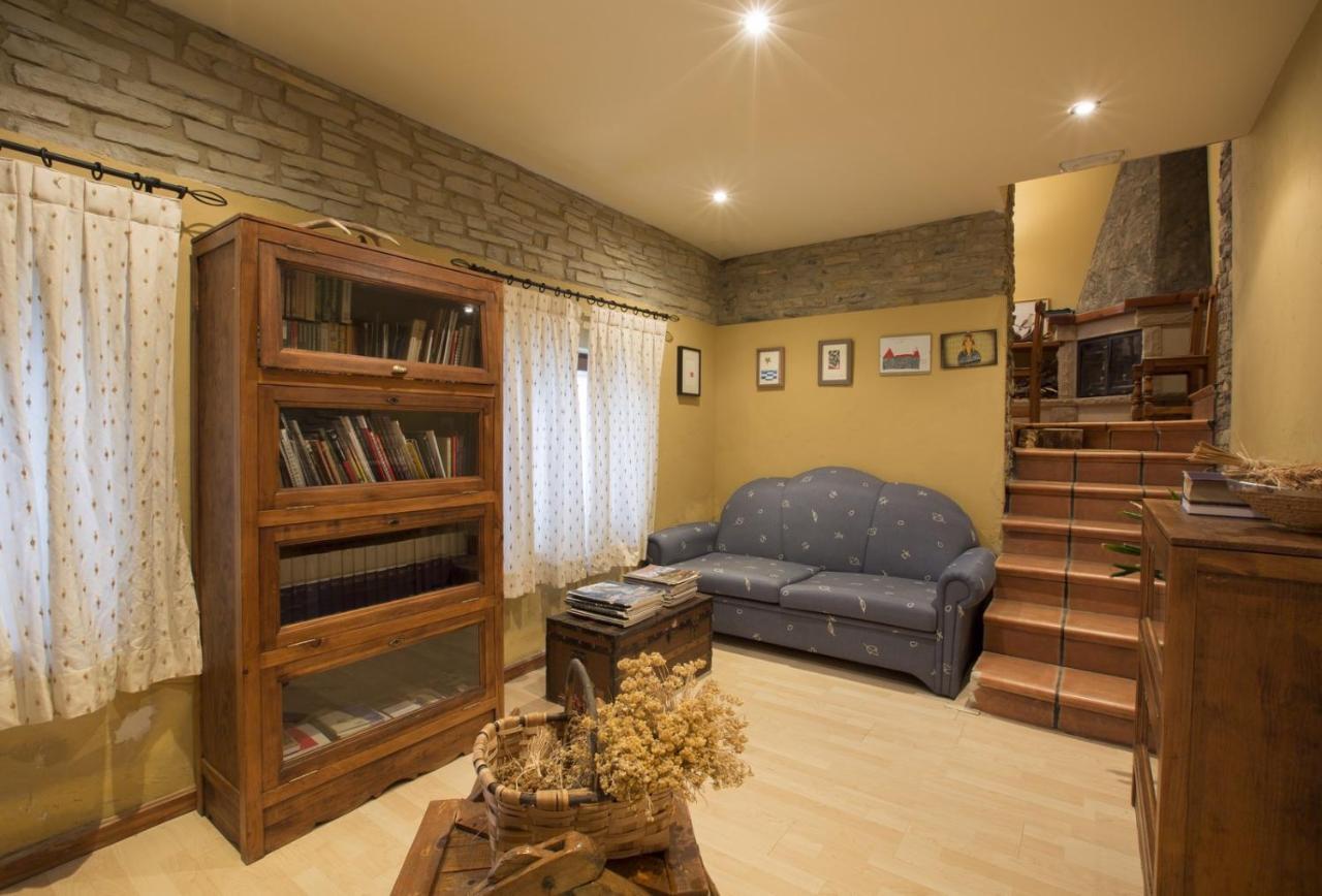 Hotel Rural Los Cerezos De Yanguas Kültér fotó