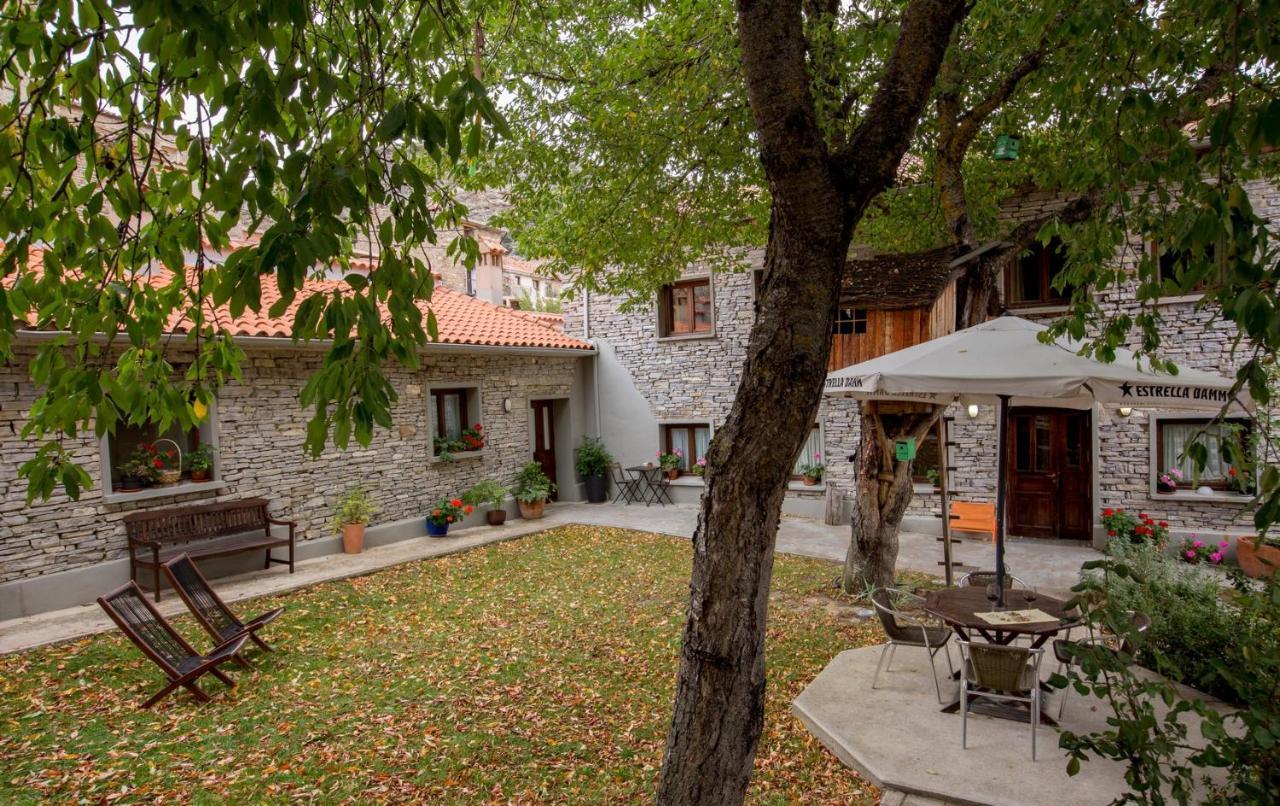 Hotel Rural Los Cerezos De Yanguas Kültér fotó